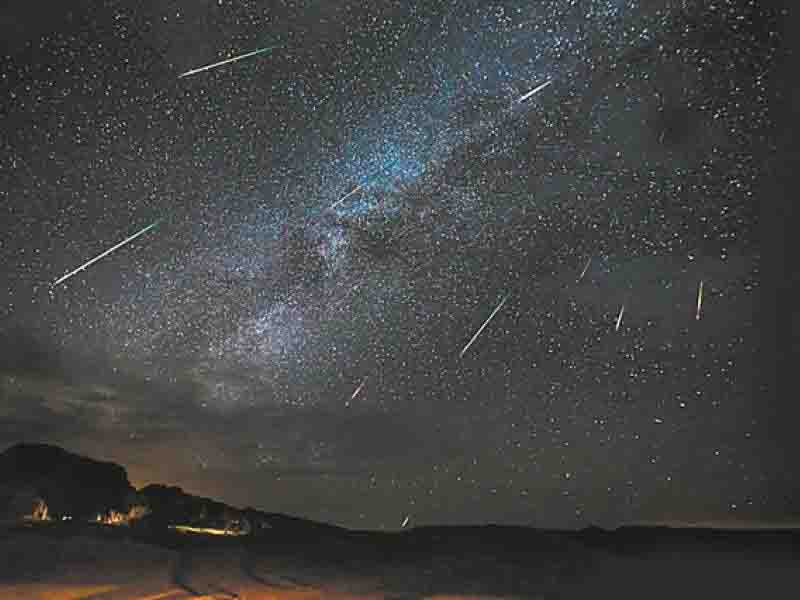 Perseids Meteor Shower Περσείδες πεφταστέρια η κορύφωση θα είναι τα ξημερώματα 11 με 13 Αυγούστου.