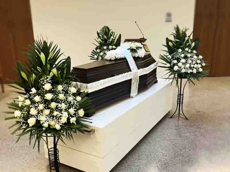 Loss Με Σεβασμό και Αξιοπρέπεια: Η Στήριξή Σας στις Πιο Δύσκολες Στιγμές από το 1990