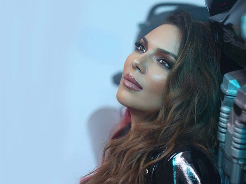 Eleana Papaioannou Ελεάνα Παπαϊωάννου συναρπάζει με το «Τα Χούμε Πεί» 1000 φορές