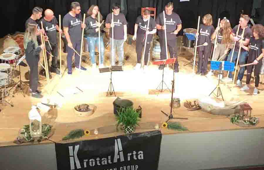 Krotala: Ένας Μοναδικός Χορός Κρουστών από την Άρτα 2025 4 Ομάδα Κρουστών Κρόταλα Άρτα