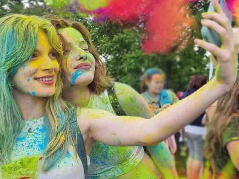 Color Festival Το Φεστιβάλ Χρωμάτων έρχεται στην Περαία Θεσσαλονίκης 17.5. 5 Φεστιβάλ Χρωμάτων στην Περαία