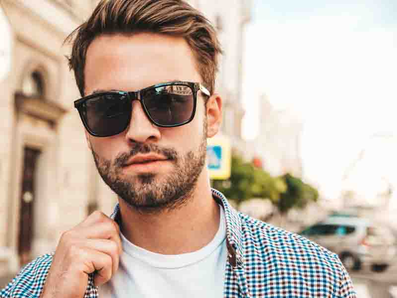 Men’s Glasses Ποιες Είναι οι Τάσεις στα Ανδρικά Γυαλιά Ηλίου Φέτος το Καλοκαίρι