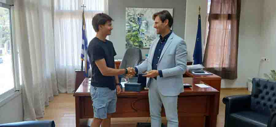 Awards rescue Βραβεύτηκαν από τον δήμαρχο Θερμαϊκού ο Αναστάσιος Γκαρίπης και ο Χρήστος Αλεξάκης 16.7. 4 Awards rescue