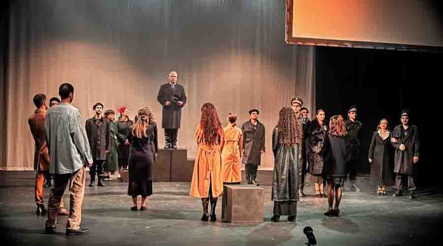 Theatre festival 5ο Πανελλήνιο φεστιβάλ ερασιτεχνικού θεάτρου Θερμαϊκου 3 Η ΕΞΕΓΕΡΣΗ ΤΗΣ ΣΤΑΧΤΗΣ