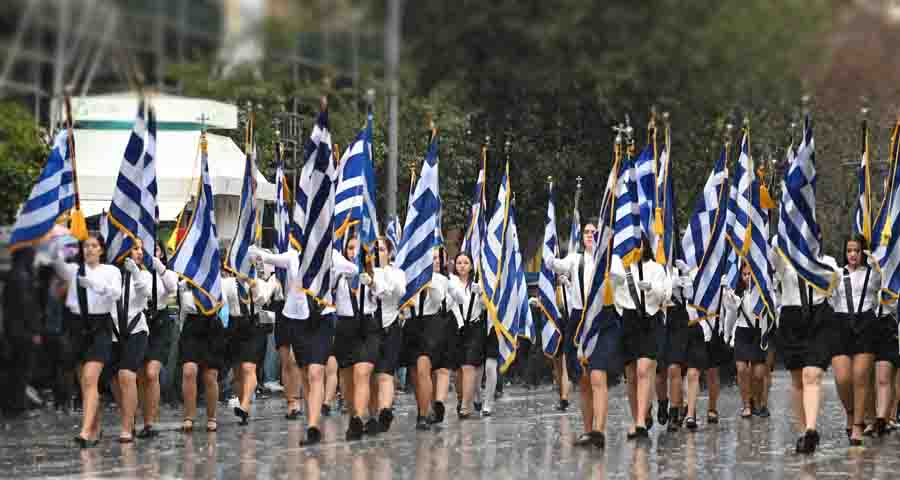 Students of Thessaloniki Έπαινος στους Μαθητές της Θεσσαλονίκης για την Παρέλαση της 28ης Οκτωβρίου 3 Μαθητική Παρέλαση Θεσσαλονίκης