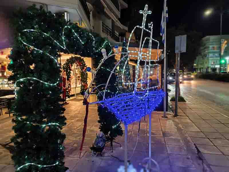 Christmas Mood Χριστούγεννα στην Περαία: Μια γιορτινή αγκαλιά για την τοπική αγορά 2025 9 Περαία Χριστούγεννα