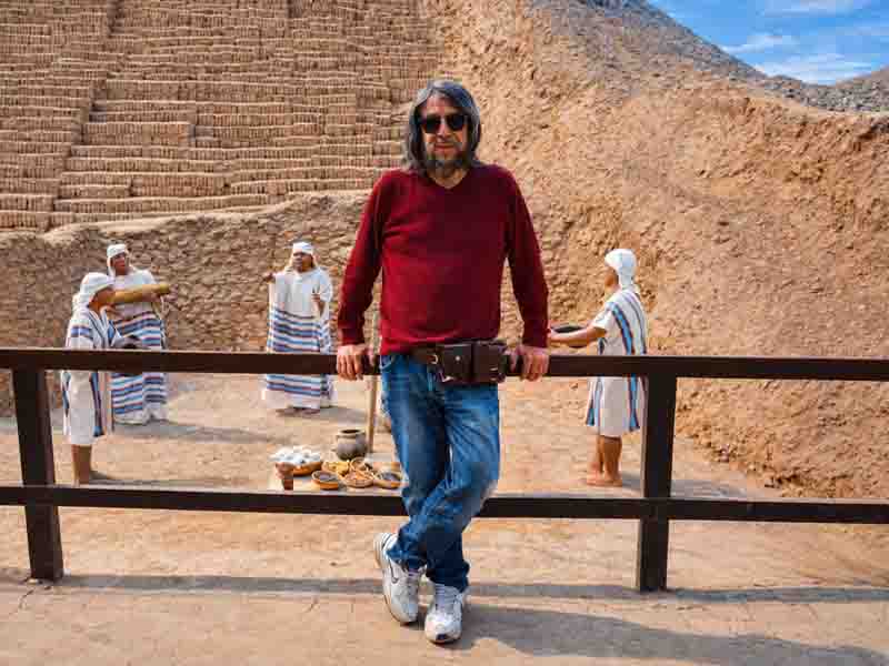 Huaca Pucllana Η Ουάκα Πουκγιάνα Χτίστηκε μεταξύ 3000 π.Χ. και 6000 π.Χ.,