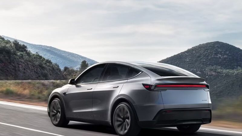 Full Self Driving είναι ένα προηγμένο n1 σύστημα υποβοήθησης οδηγού που βασίζεται στην τεχνητή νοημοσύνη