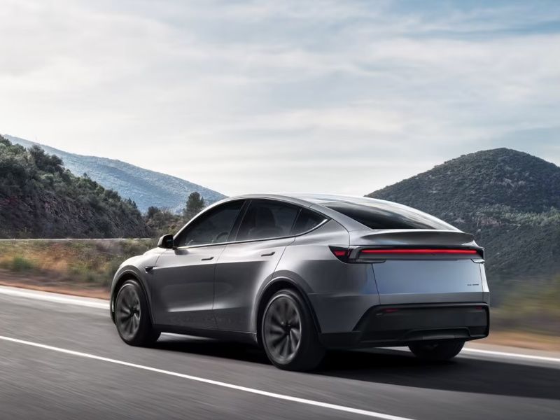 Full Self Driving είναι ένα προηγμένο n1 σύστημα υποβοήθησης οδηγού που βασίζεται στην τεχνητή νοημοσύνη